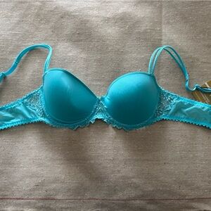Marie Jo- NWT size 38B. Beautiful bright aqua.